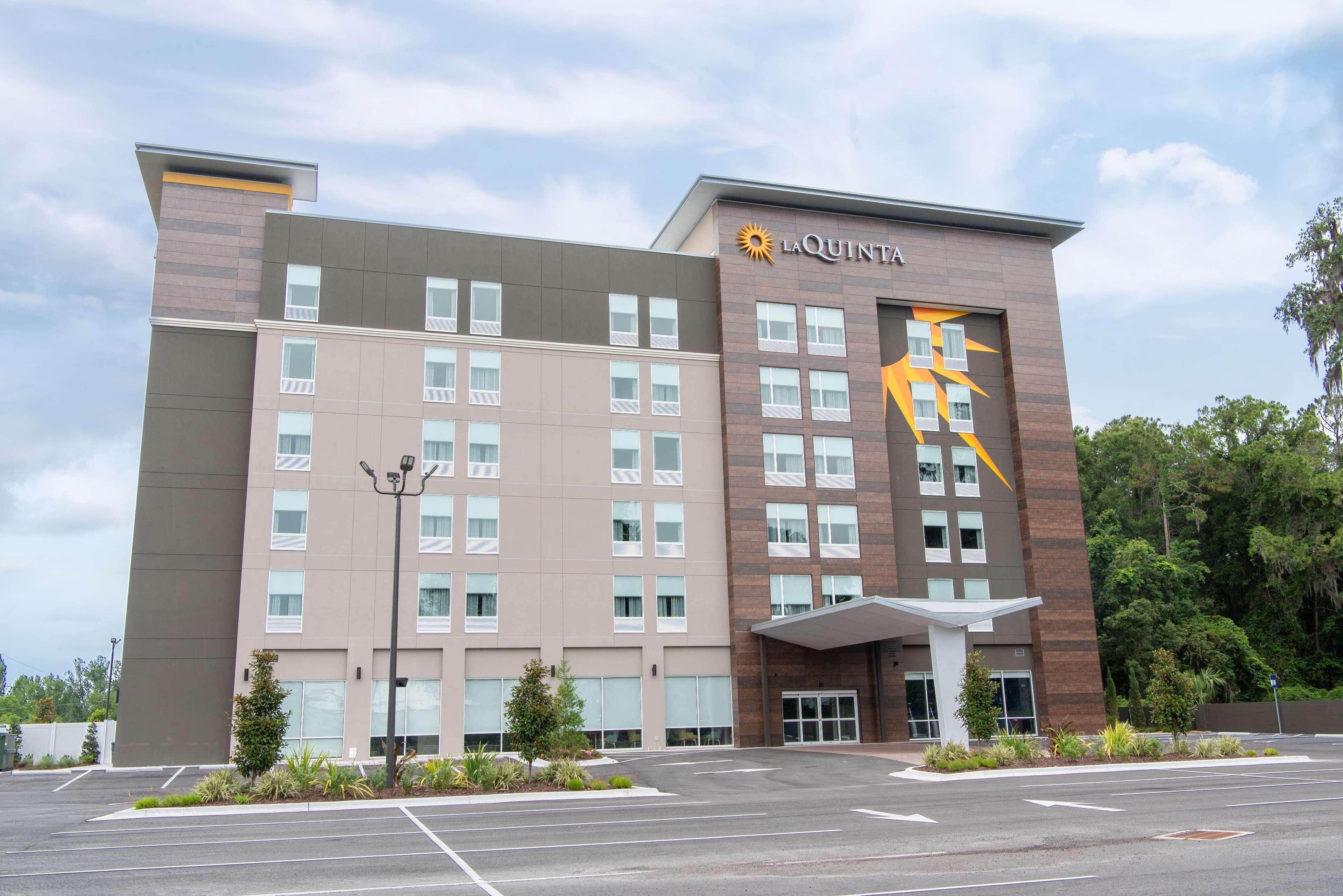 La Quinta Inn & Suites By Wyndham Lake City Exterior foto